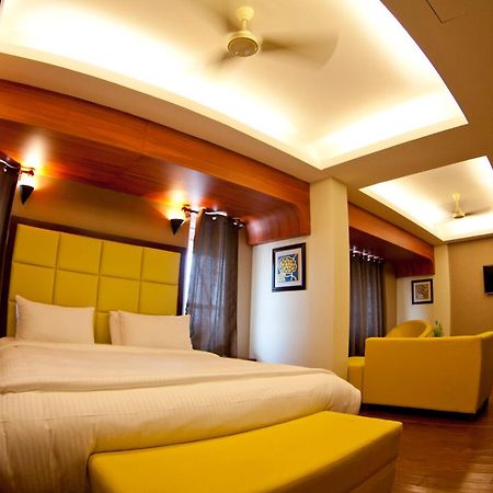 Paramount Tower Kozhikode Esterno foto