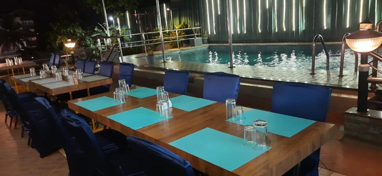Paramount Tower Kozhikode Esterno foto