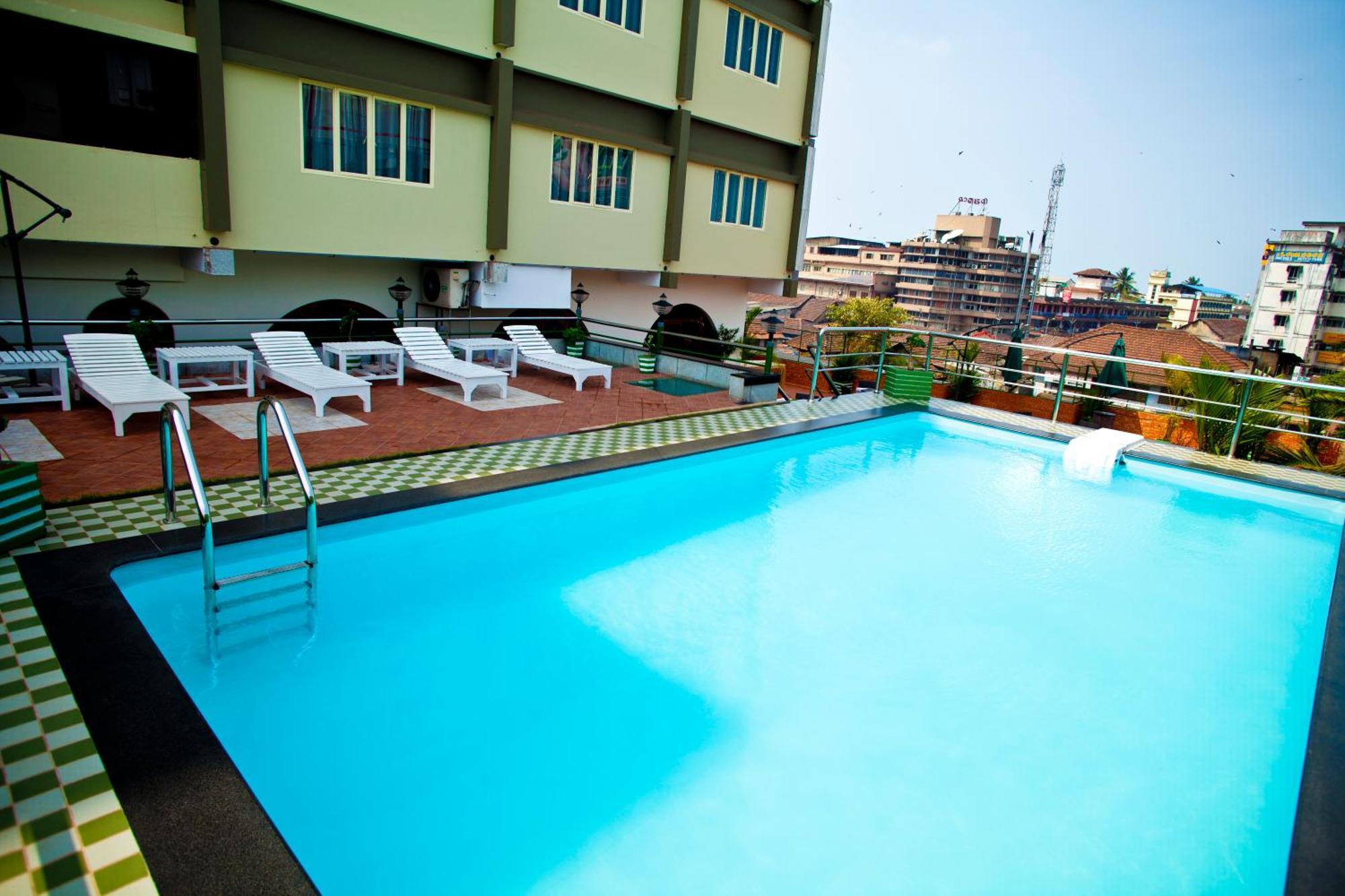 Paramount Tower Kozhikode Esterno foto