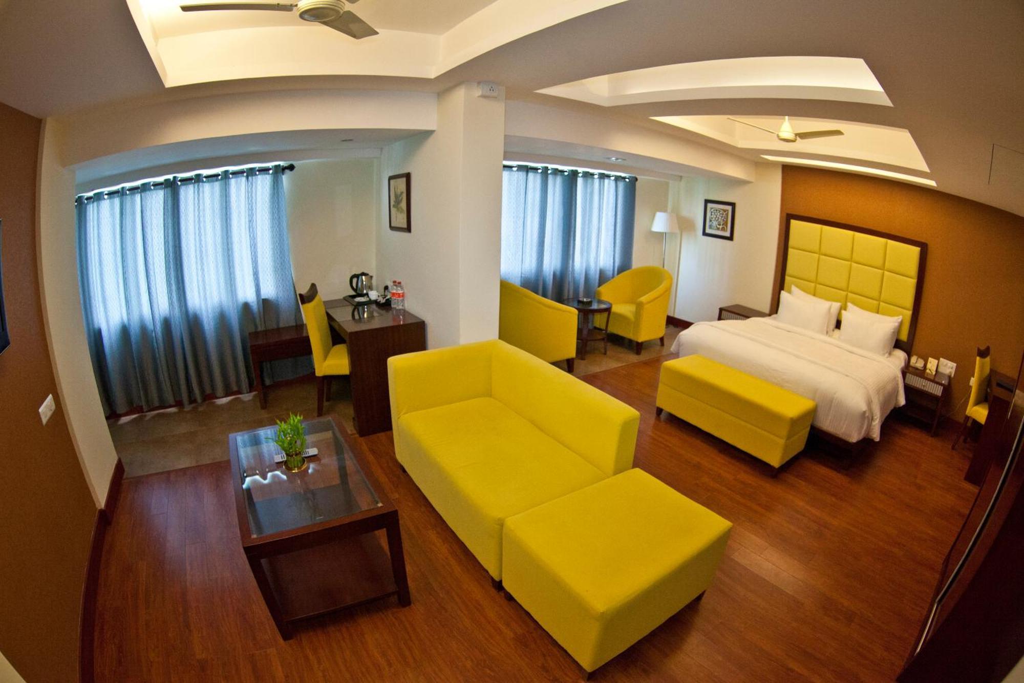 Paramount Tower Kozhikode Esterno foto