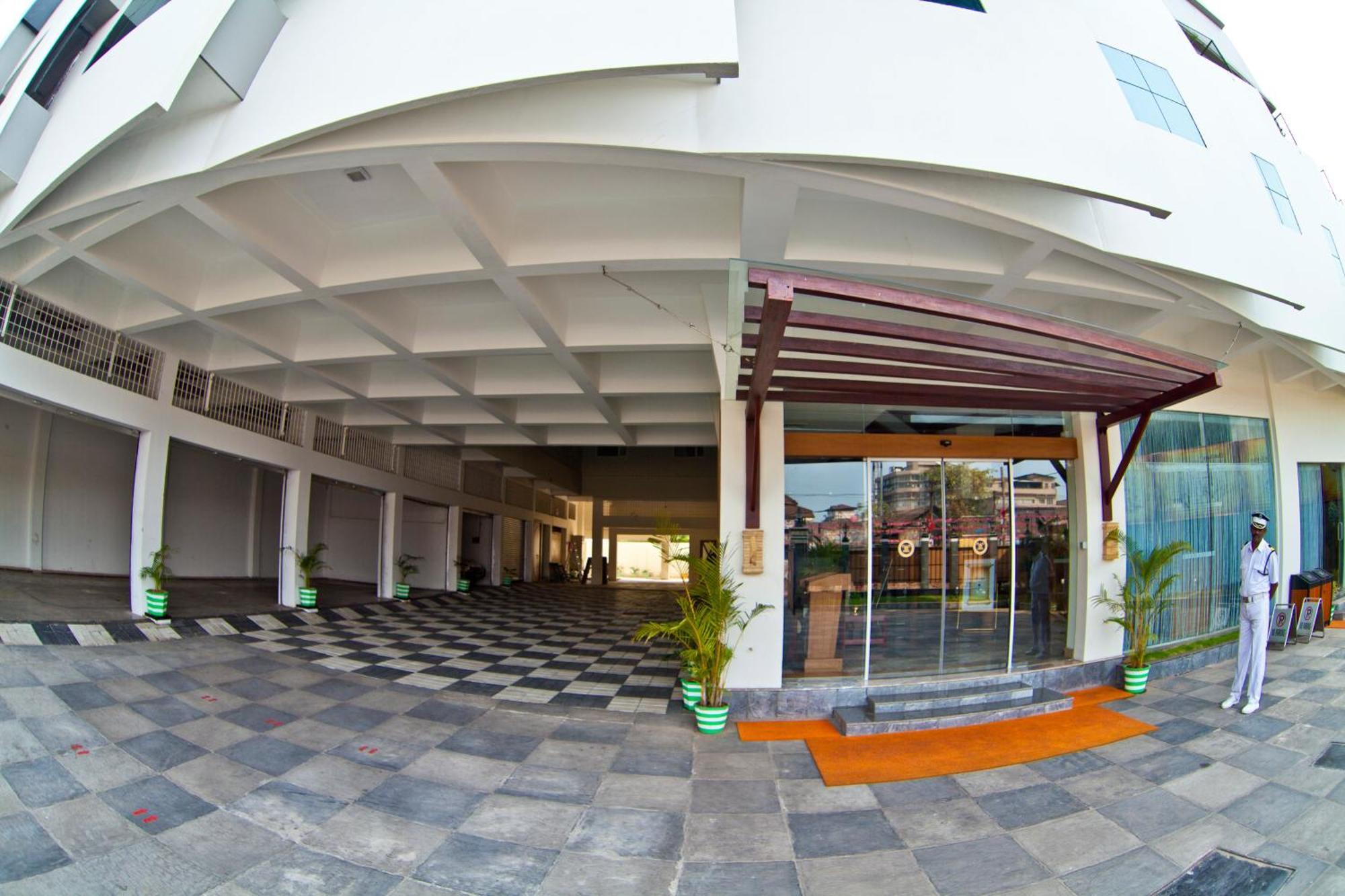 Paramount Tower Kozhikode Esterno foto