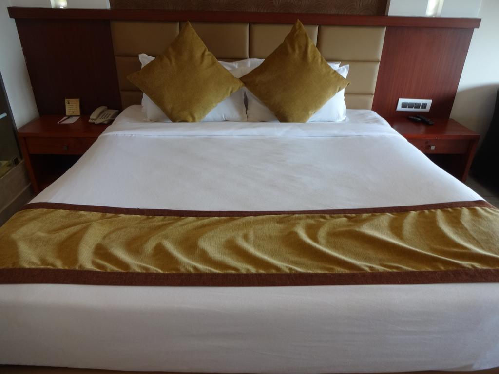 Paramount Tower Kozhikode Esterno foto